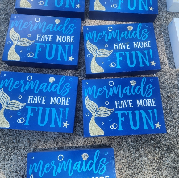 Decorative Glitter Signs - Picture 3 of 3